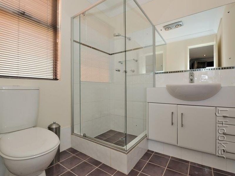 4 Apache Boulevard, Rockingham WA 6168