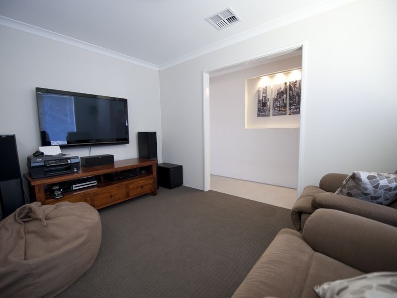 48 Claret Ash Boulevard, Baldivis WA 6171