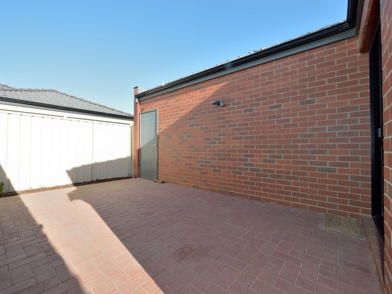 2 Kimberley Way, Secret Harbour WA 6173