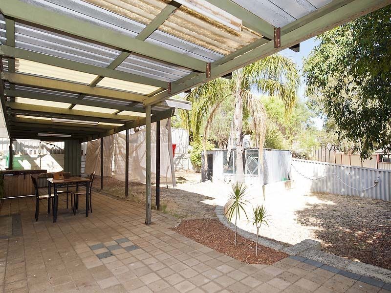 9 Kirkland Way, Parmelia WA 6167