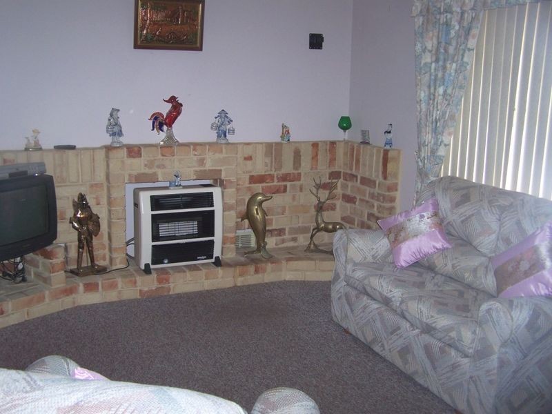 4A Cannes Place, Warnbro WA 6169