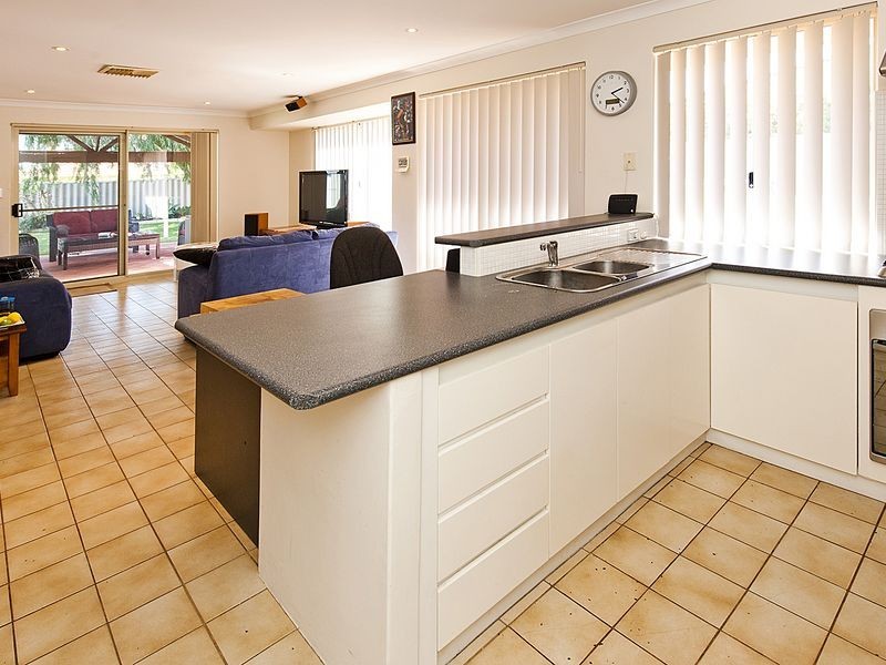 1/25A Discovery Crescent, Port Kennedy WA 6172