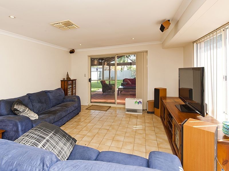 1/25A Discovery Crescent, Port Kennedy WA 6172