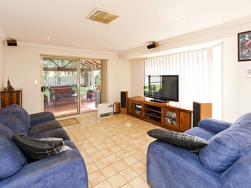 1/25A Discovery Crescent, Port Kennedy WA 6172