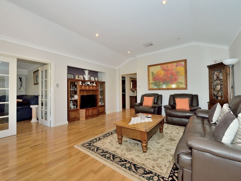 4 Atara Approach, Rockingham WA 6168