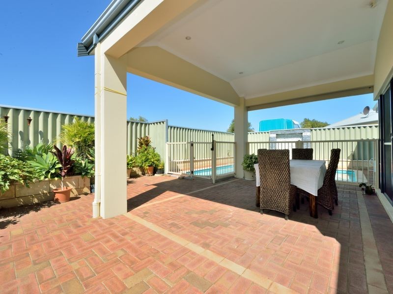 4 Atara Approach, Rockingham WA 6168