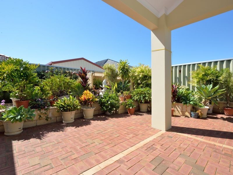 4 Atara Approach, Rockingham WA 6168