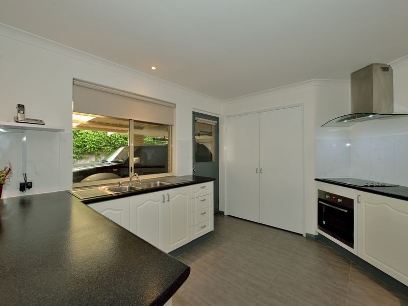 1 Hinds Court, Waikiki WA 6169