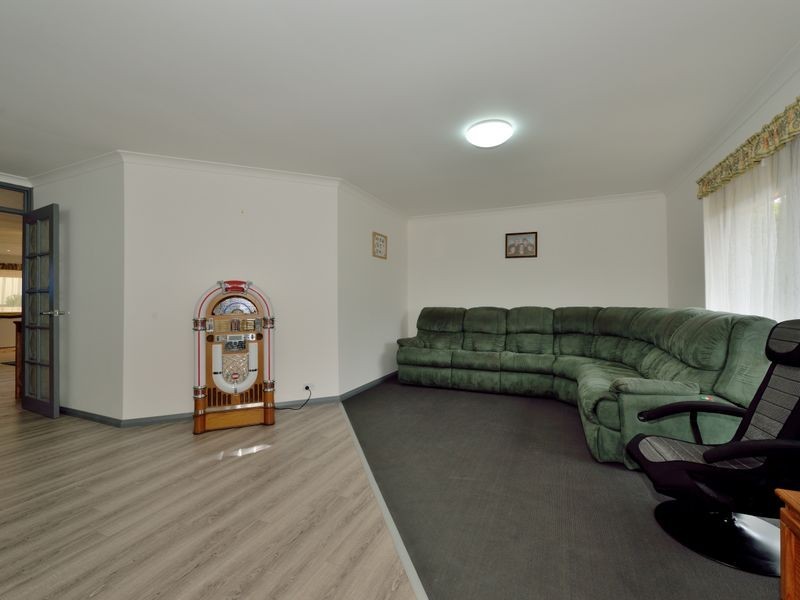 1 Hinds Court, Waikiki WA 6169