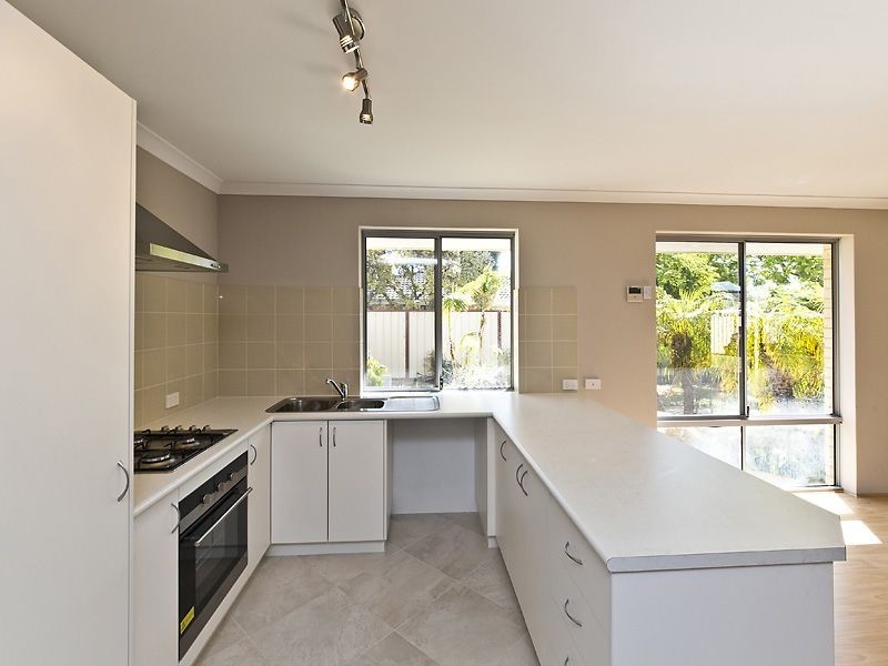 5 Jubilee Drive, Waikiki WA 6169