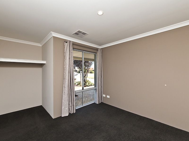 5 Jubilee Drive, Waikiki WA 6169