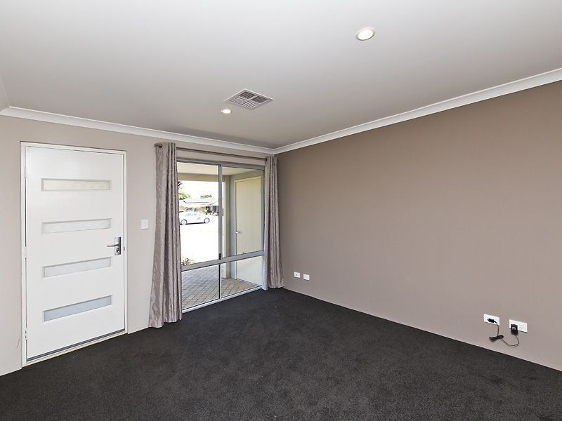 5 Jubilee Drive, Waikiki WA 6169