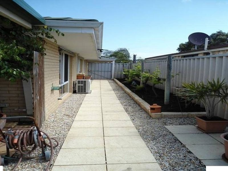 32 Strasbourg Ramble, Port Kennedy WA 6172