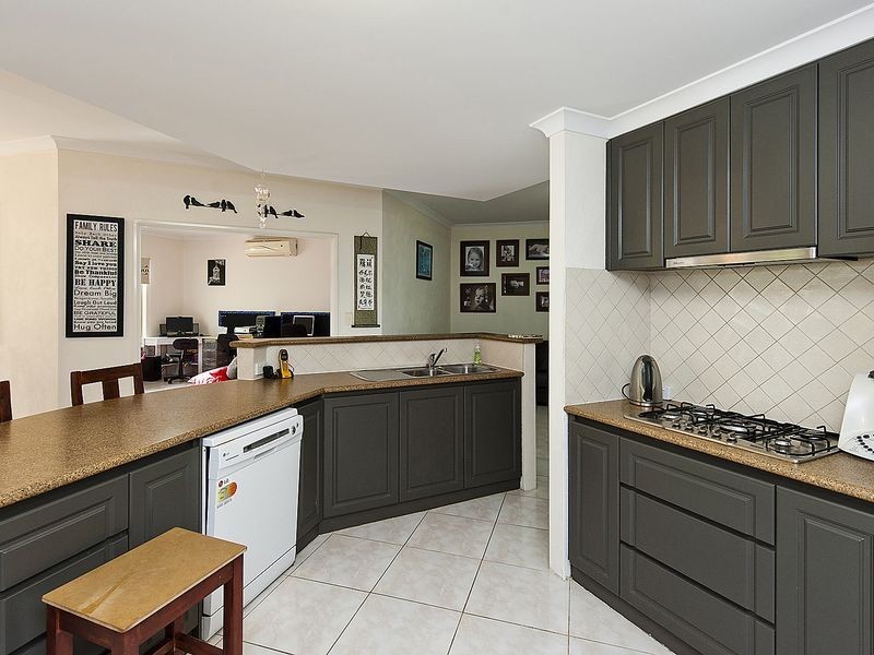 4 Manor Approach, Baldivis WA 6171