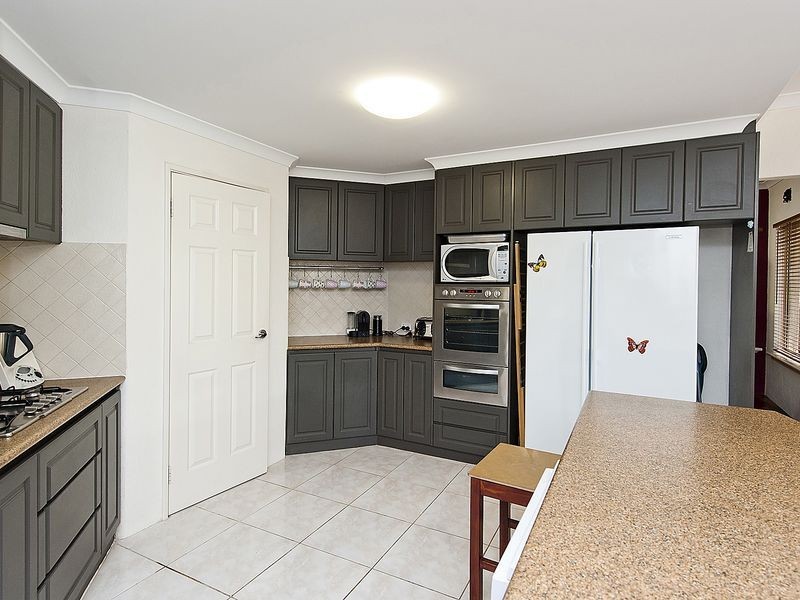 4 Manor Approach, Baldivis WA 6171