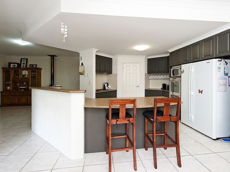 4 Manor Approach, Baldivis WA 6171