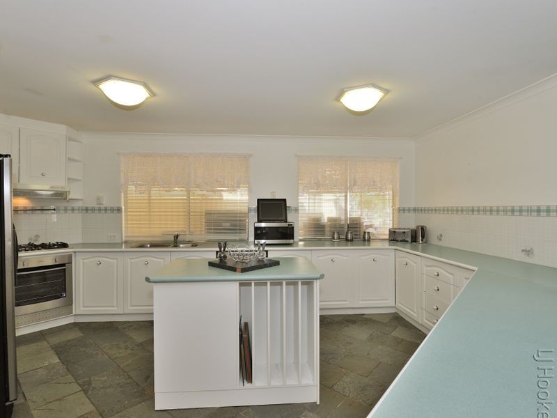 9 Chancery Court, Port Kennedy WA 6172