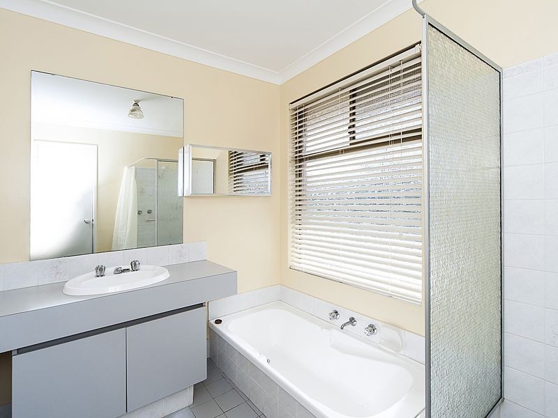 2/1B Anchor Place, Safety Bay WA 6169