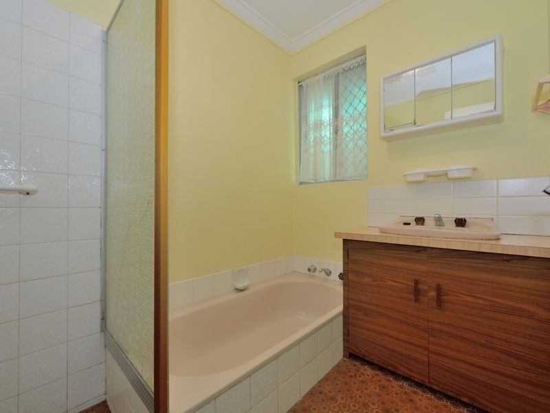 25 Orion Street, Rockingham WA 6168