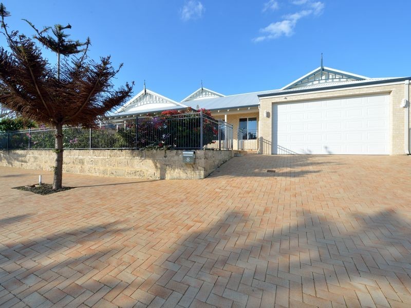 8 Kirkbride Meander, Waikiki WA 6169