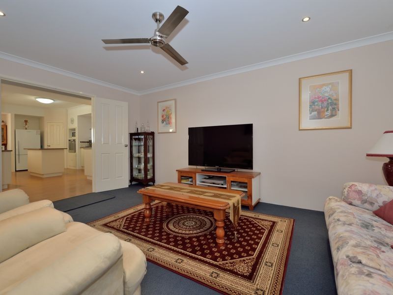 8 Kirkbride Meander, Waikiki WA 6169