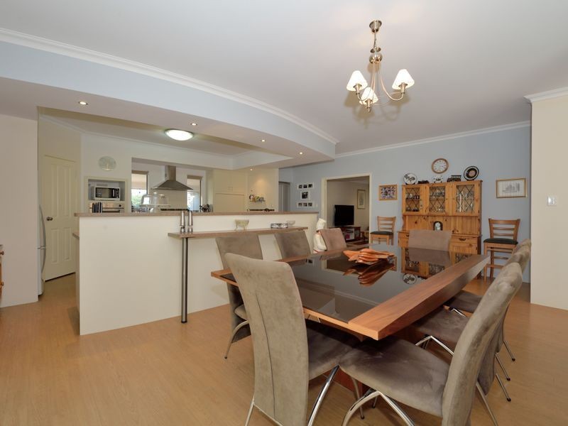 8 Kirkbride Meander, Waikiki WA 6169