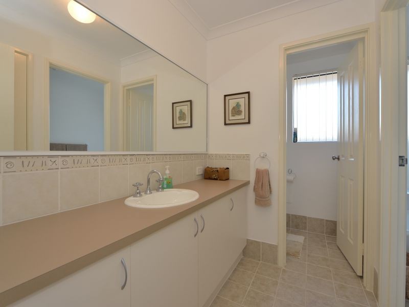 8 Kirkbride Meander, Waikiki WA 6169