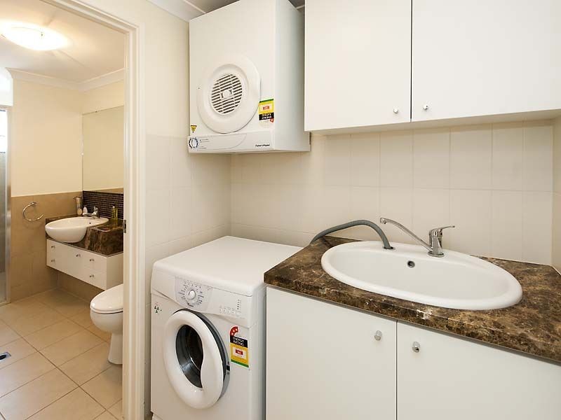 35/17 Rockingham Beach Road, Rockingham WA 6168