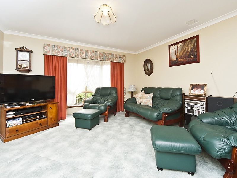 7 Elswick Street, Safety Bay WA 6169