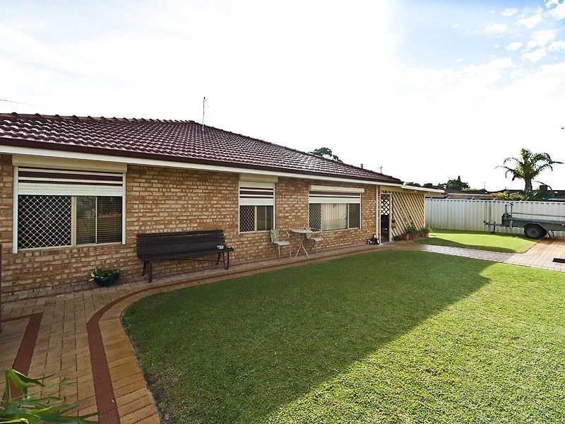 7 Elswick Street, Safety Bay WA 6169