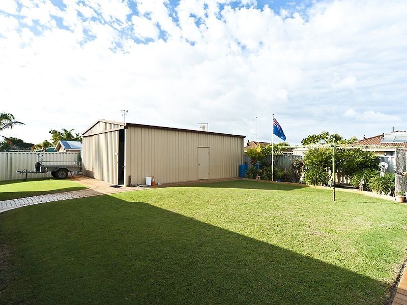 7 Elswick Street, Safety Bay WA 6169