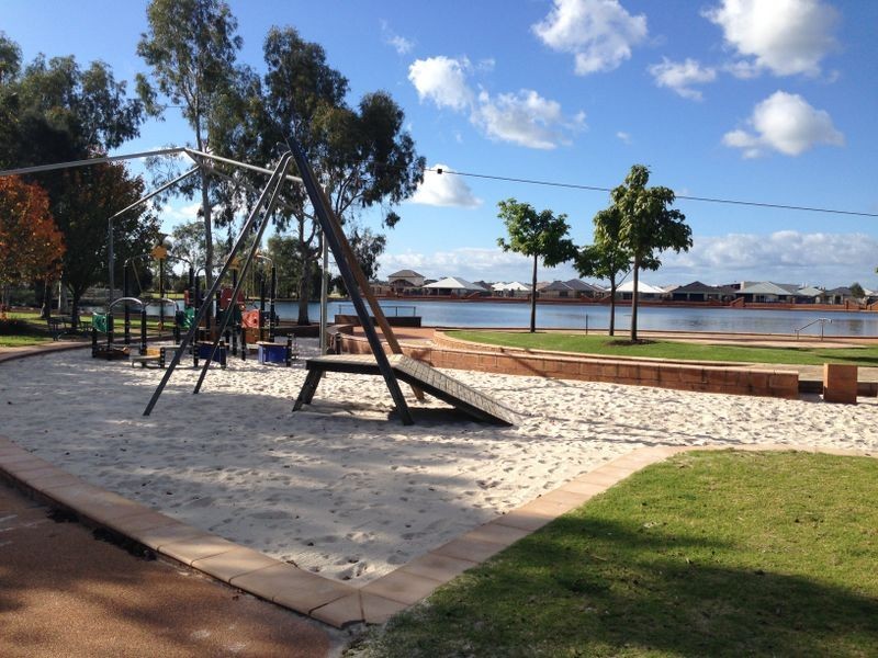 16 Magenta Crescent, Baldivis WA 6171