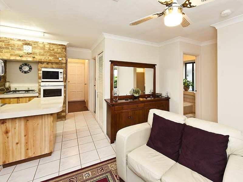 5 Wyola Street, Cooloongup WA 6168