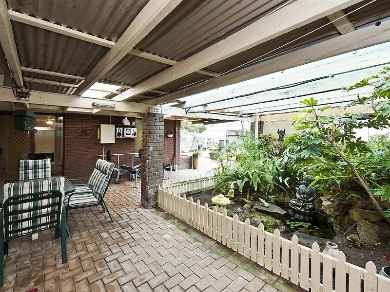 5 Wyola Street, Cooloongup WA 6168