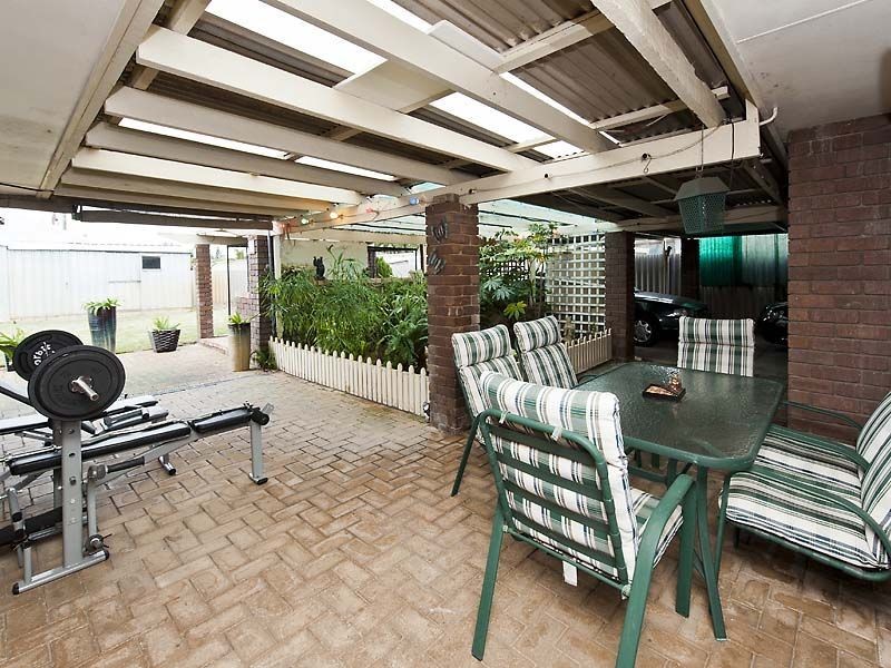 5 Wyola Street, Cooloongup WA 6168