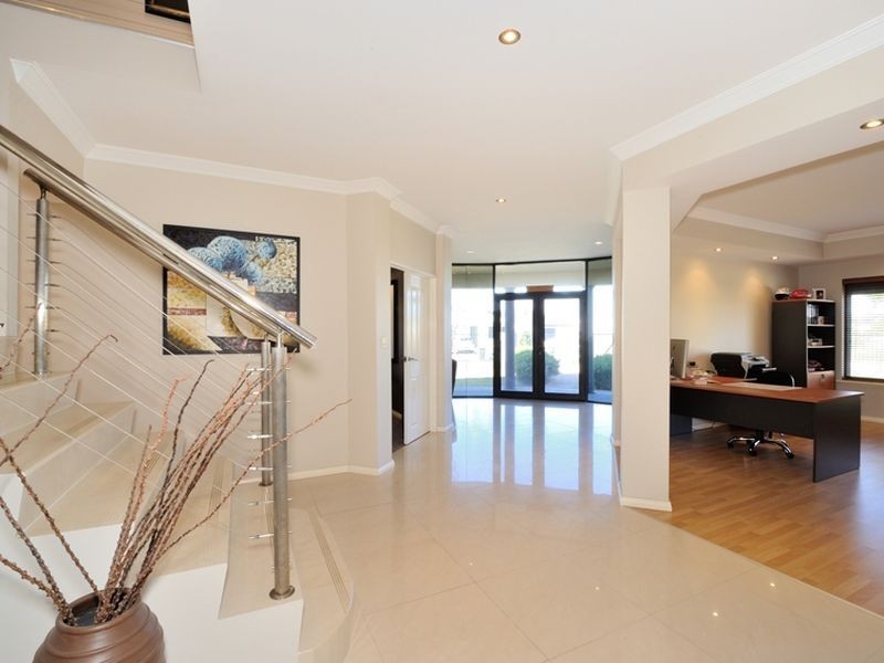 19 Leichardt Loop, Rockingham WA 6168