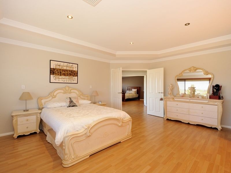 19 Leichardt Loop, Rockingham WA 6168