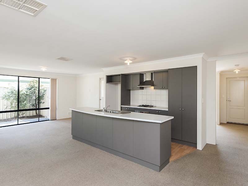 6 Keraudren Vale, Secret Harbour WA 6173