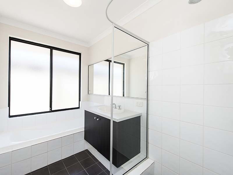 6 Keraudren Vale, Secret Harbour WA 6173