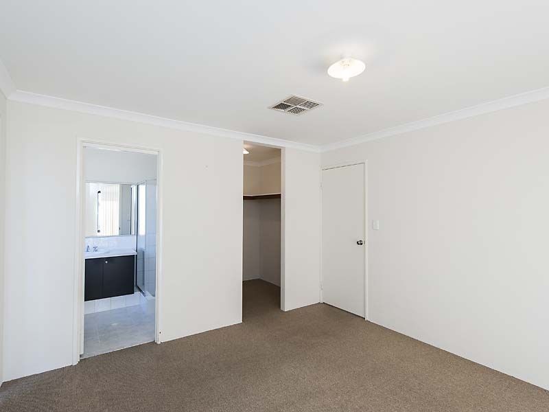 6 Keraudren Vale, Secret Harbour WA 6173