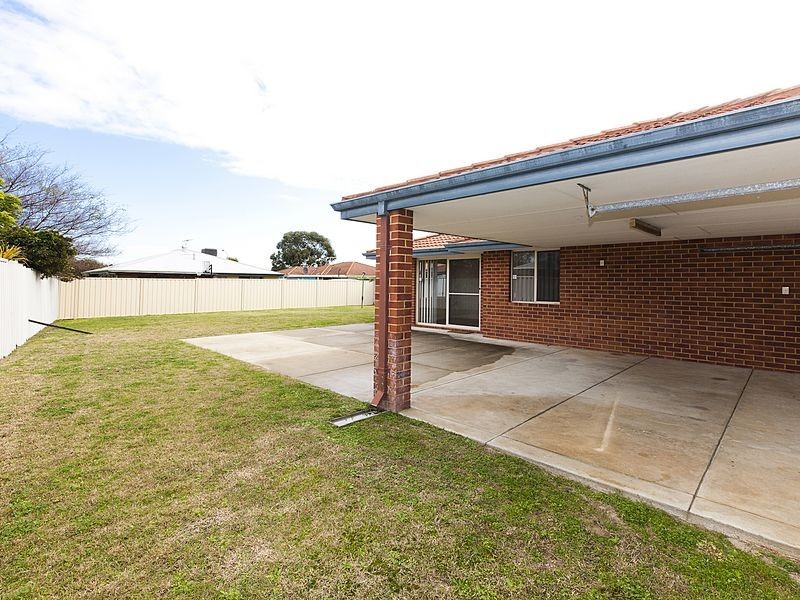 35 Mornington Boulevard, Waikiki WA 6169