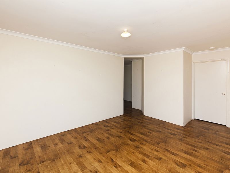 35 Mornington Boulevard, Waikiki WA 6169