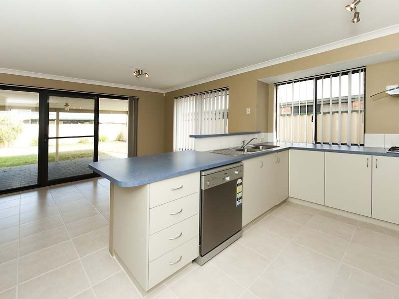 50 Amadeus Crescent, Port Kennedy WA 6172