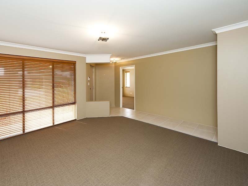 50 Amadeus Crescent, Port Kennedy WA 6172