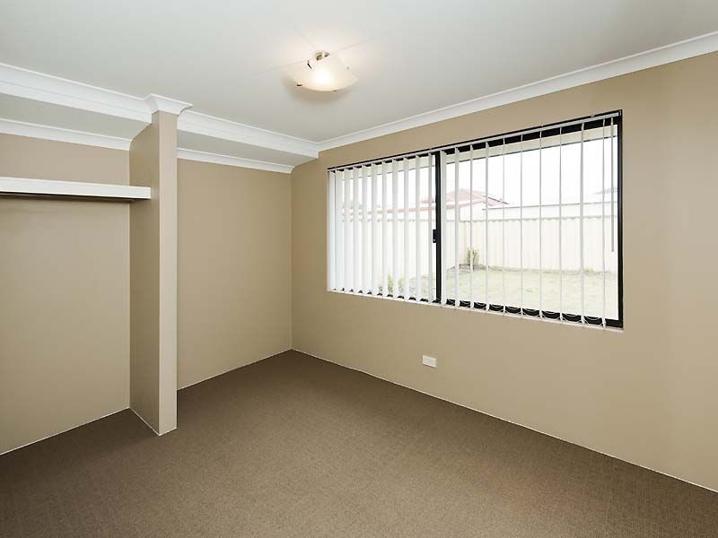 50 Amadeus Crescent, Port Kennedy WA 6172