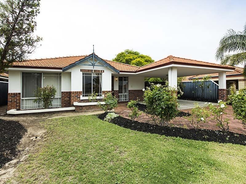 24 Grand Ocean Boulevard, Port Kennedy WA 6172