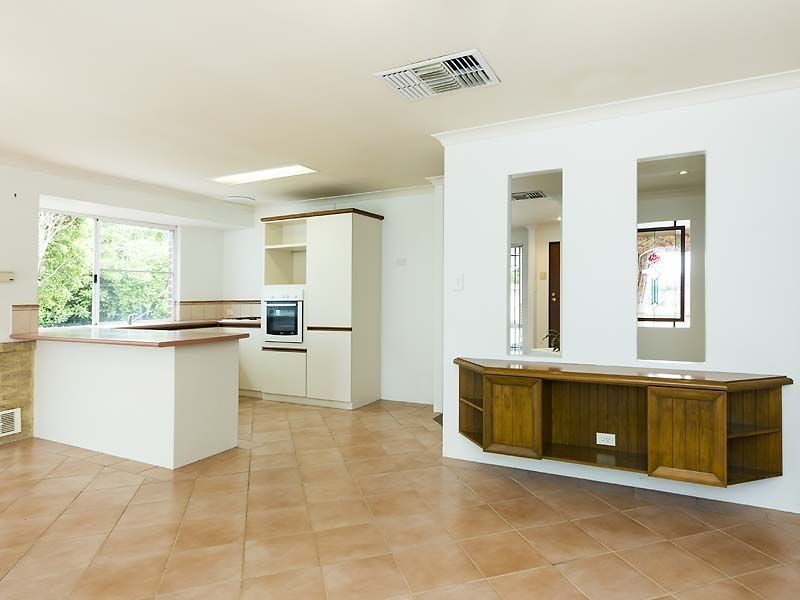 24 Grand Ocean Boulevard, Port Kennedy WA 6172