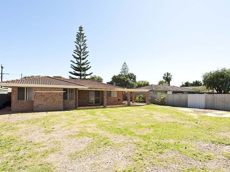 556 Safety Bay Road, Waikiki WA 6169