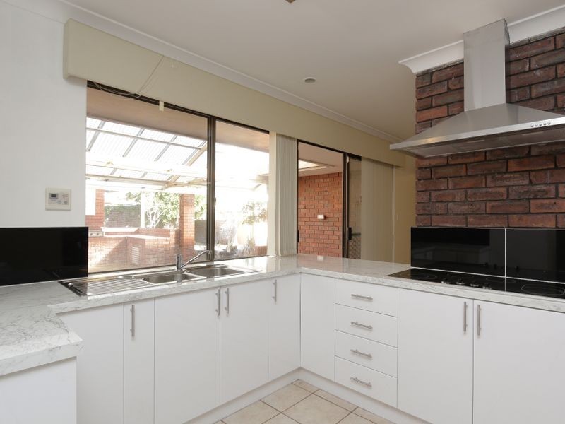 46 Kingston Way, Safety Bay WA 6169