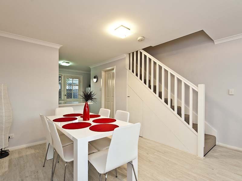 1/52 Kent Street, Rockingham WA 6168